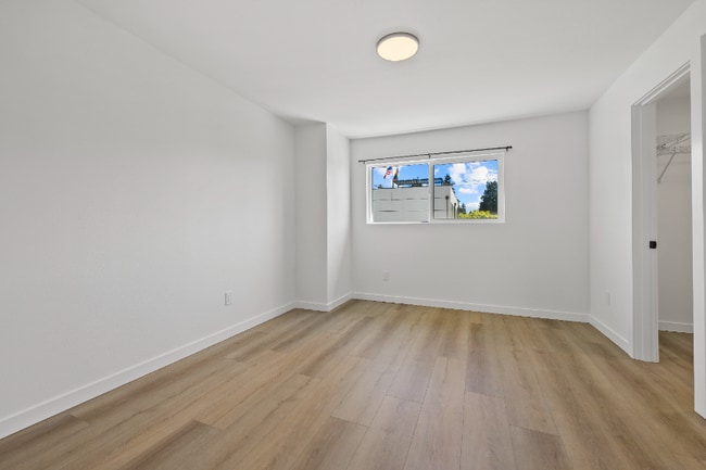 Building Photo - 7531 12th Ave SW