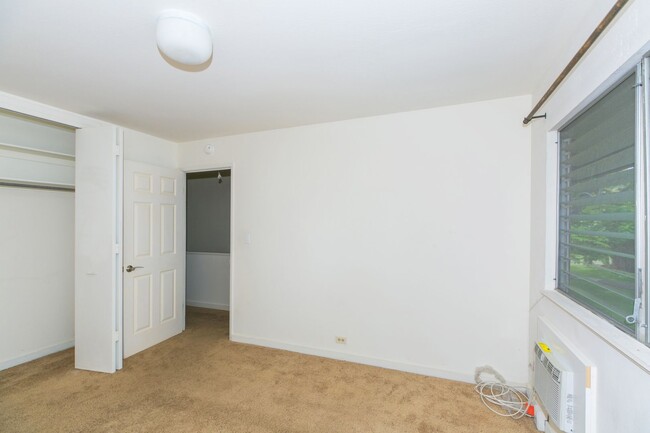 Building Photo - Tropic Garden Townhouse 2b1.5b1pkg