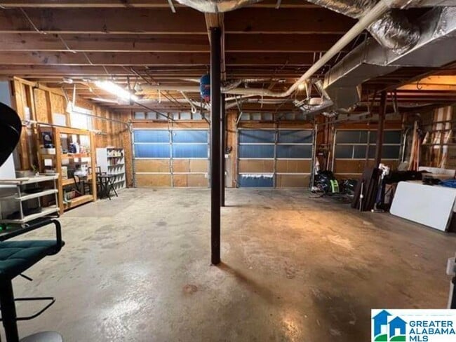 Building Photo - 205 Camellia Dr