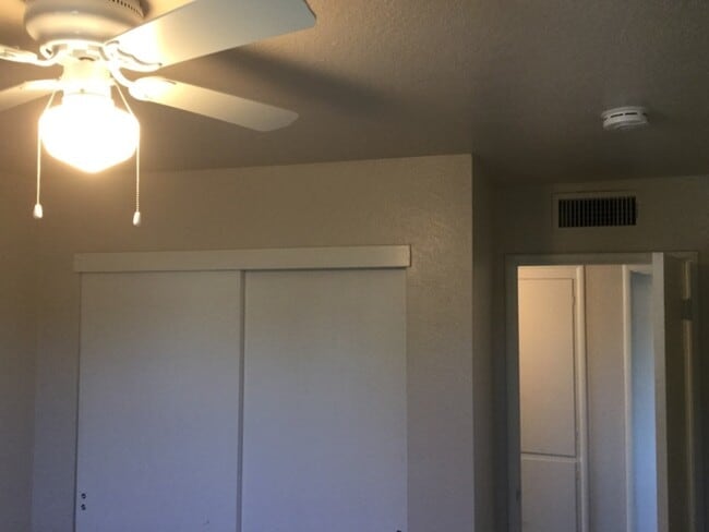 Building Photo - APPLY FOR THIS BEAUTIFUL HOME TODAY!