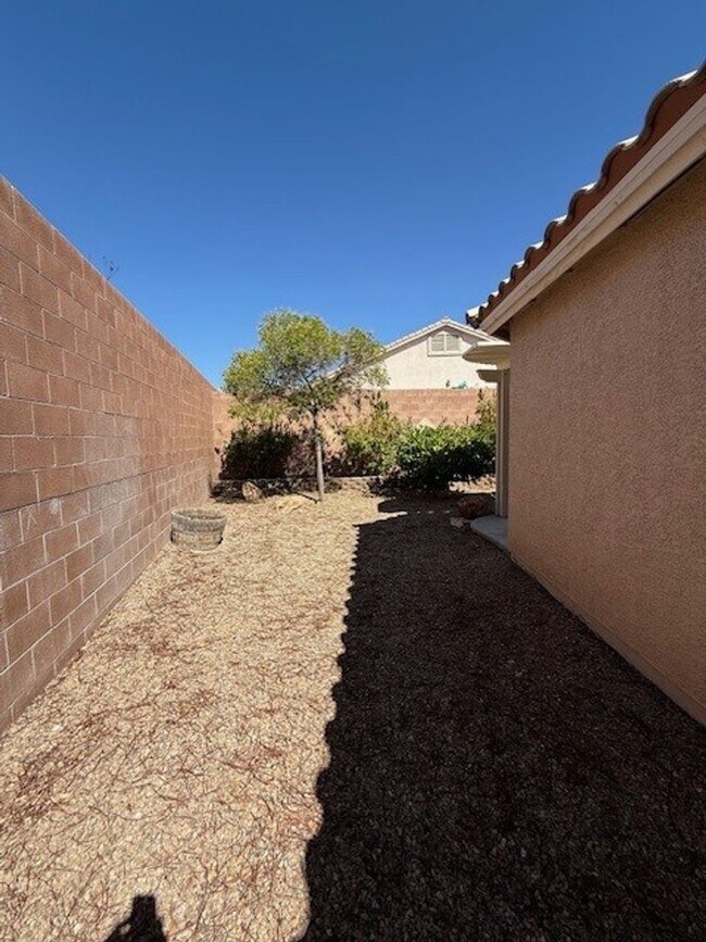 Building Photo - 3516 Ashby Field Ave