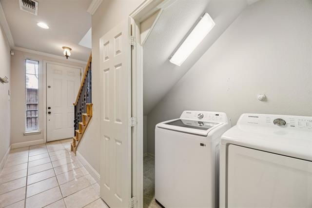 Building Photo - 2028 N Haskell Ave.