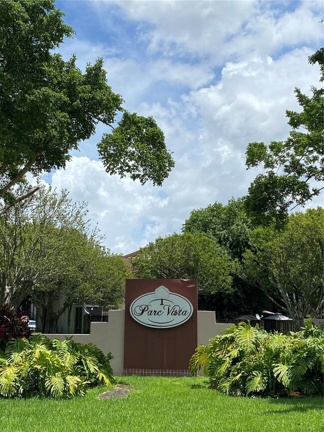 Building Photo - 14168 SW 93rd Ln