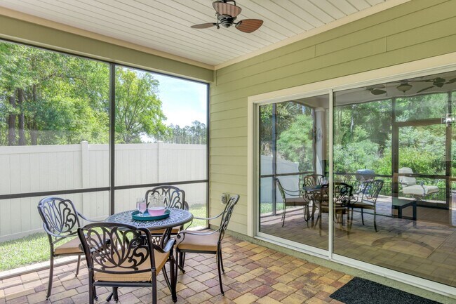 Building Photo - Beautiful 2 Bedroom, 2 Bathroom Home in St. Augustine Lakes