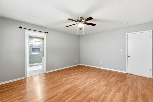 Building Photo - 7902 Lichen Ln
