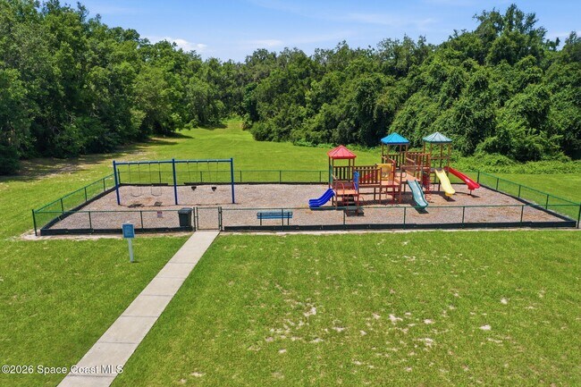 Building Photo - 1116 Myrtle Lake View Dr