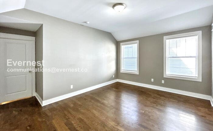 Building Photo - 1806B 7th Ave N