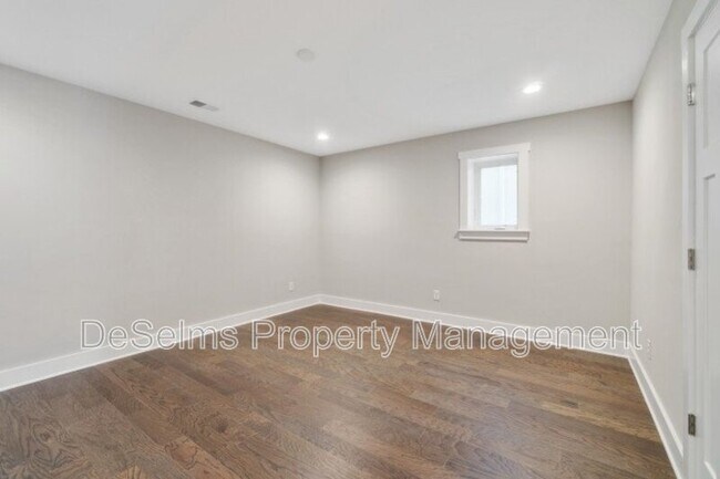 Building Photo - 759 Mill Creek Meadow Dr