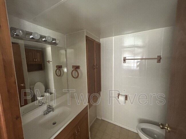 Building Photo - 328 Jacksonian Dr