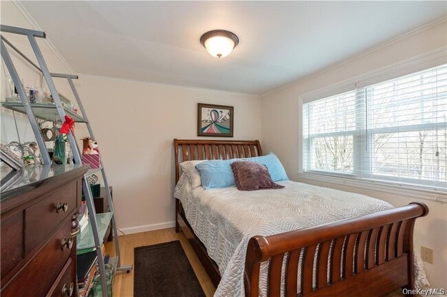 Building Photo - 401 Nichols St