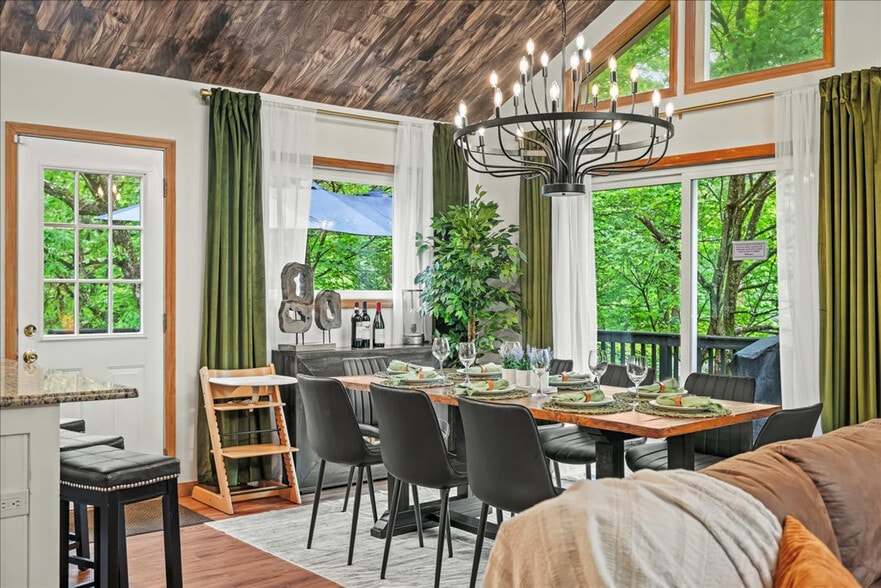 Building Photo - 194 Chapman Cir