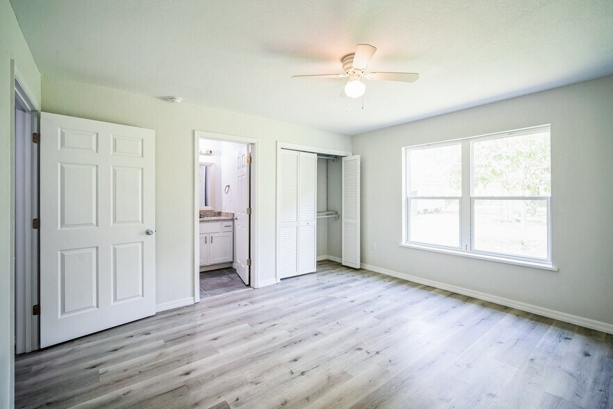 Building Photo - 1740 Magnolia St