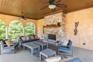 Building Photo - 121 Via Roma