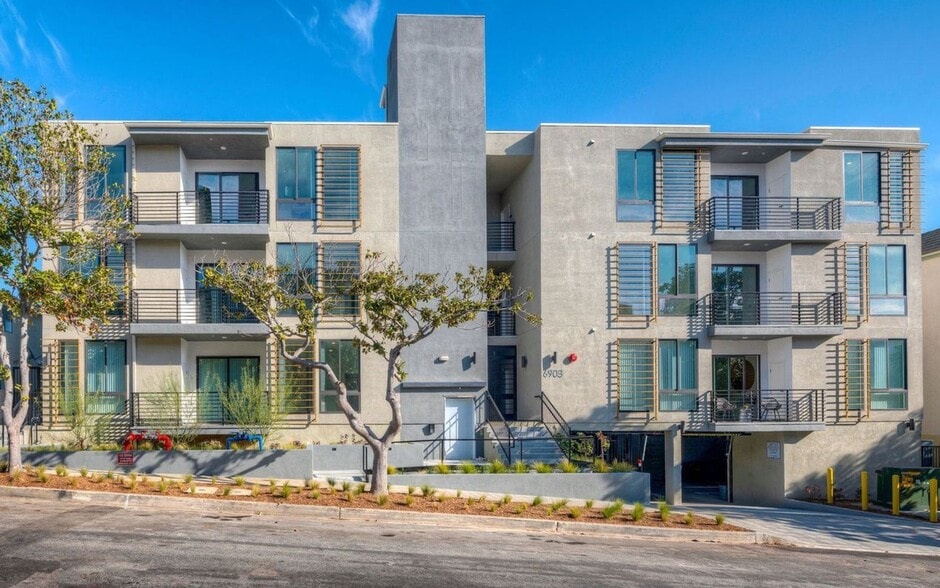 Building Photo - 6908 Knowlton Pl