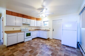 Building Photo - 302-308 N 11th Ave
