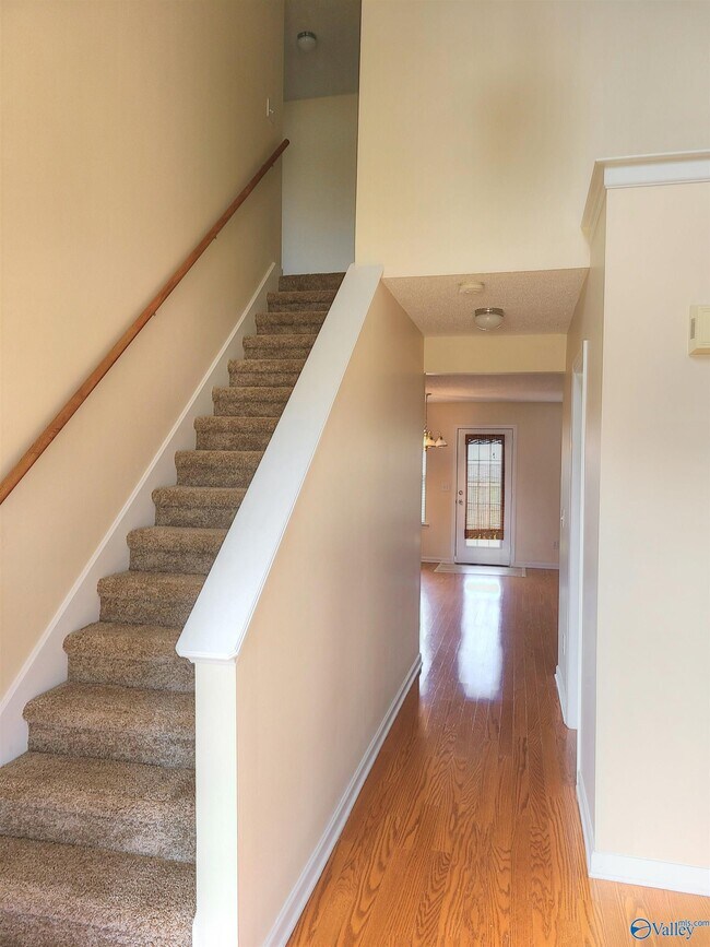 Building Photo - 247 Brockton Dr