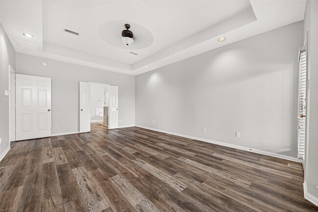 Building Photo - 1415 Kennewick Ct
