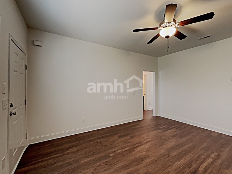 Building Photo - 1706 Antebellum Dr