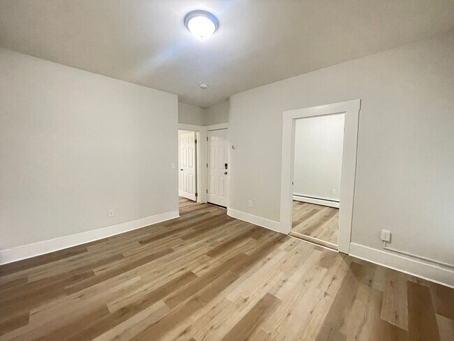 Building Photo - 51 Pennacook St