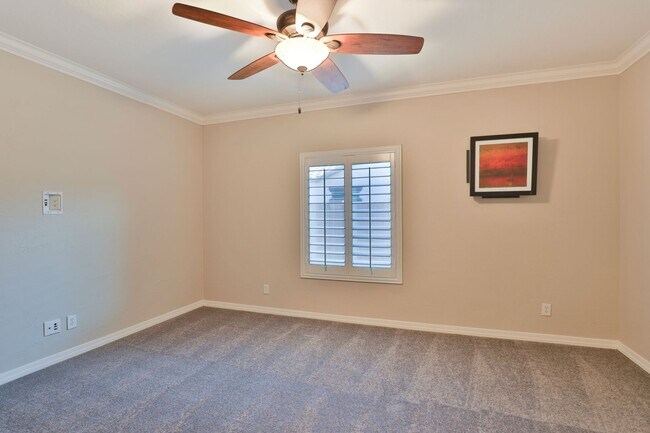 Building Photo - **Beautiful Home in Gilbert, AZ**