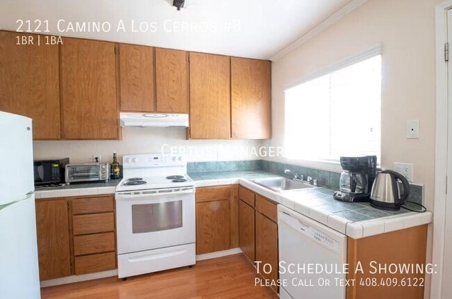 Building Photo - 2121 Cno. A Los Cerros