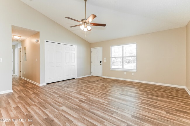 Building Photo - 2975 Brougham