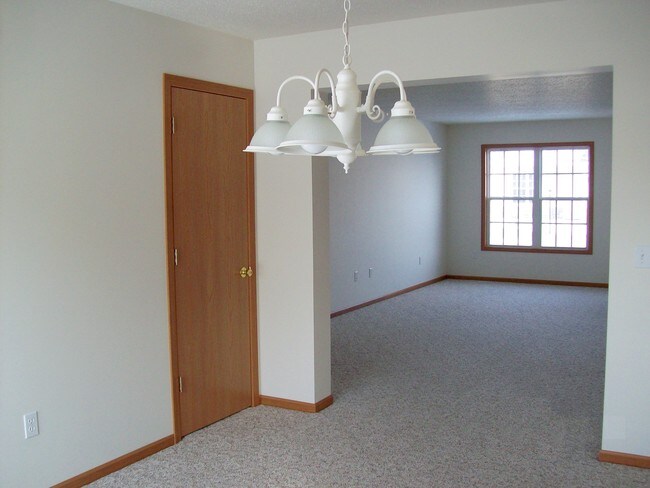 Building Photo - 2770 Freeland Rd