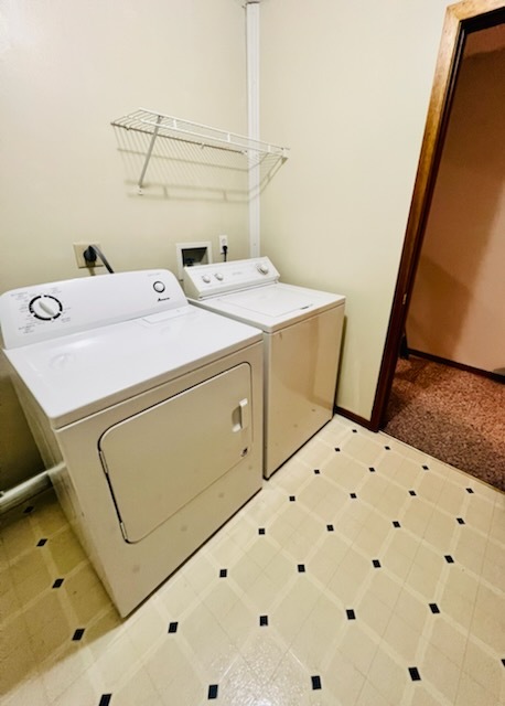 laundry room - 609 W Buchanan St