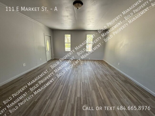 Building Photo - 111 E Market St