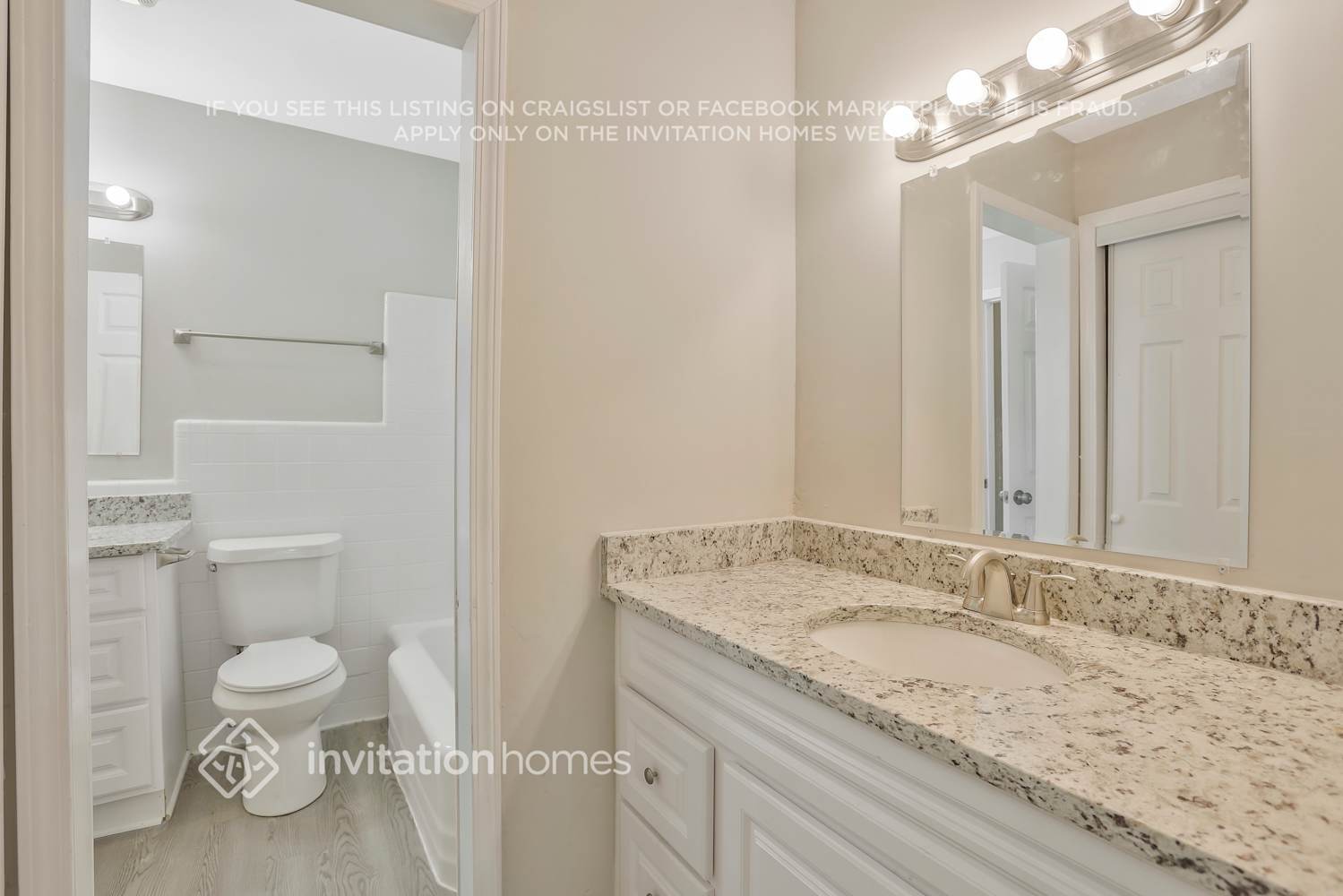 Building Photo - 3664 Mecklinburg Pl