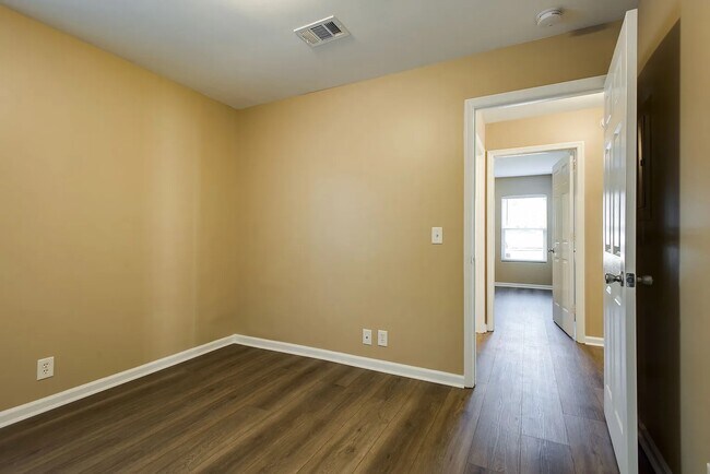 Building Photo - 2936 Torbett St