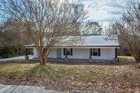 Building Photo - 75 Ferncliff Dr