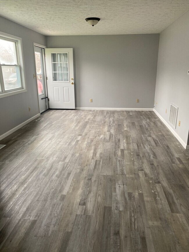 Building Photo - 307 Harrison St