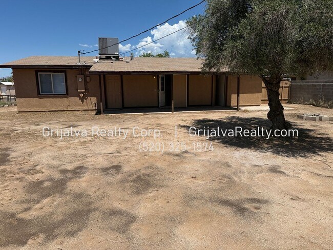 Building Photo - 6850 E Lurlene Dr