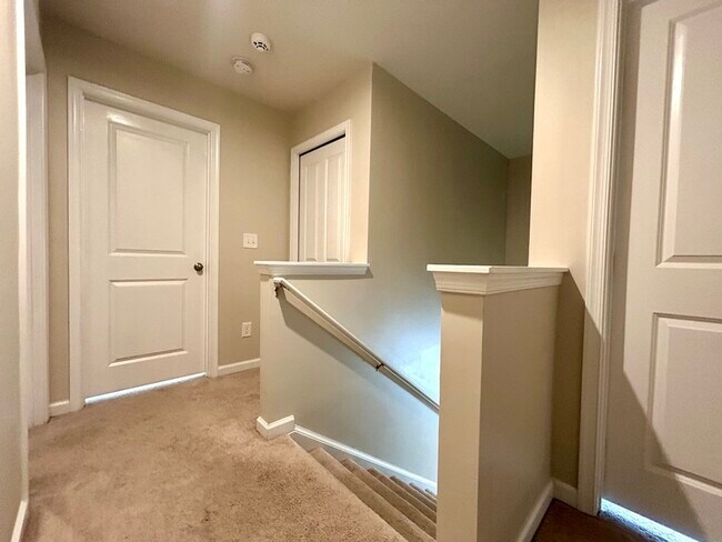 Building Photo - 5309 Merwyn Ave