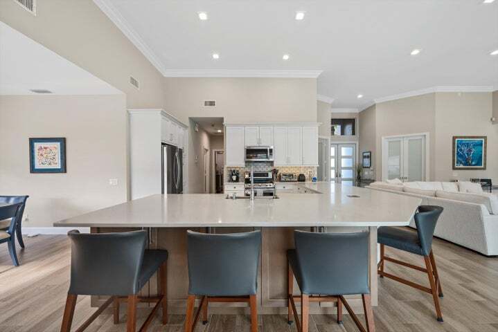 Building Photo - 4841 Exeter Estate Ln