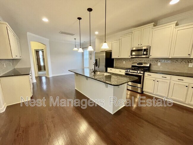 Building Photo - 3037 Eaglecrest Ln