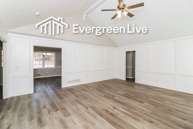 Building Photo - 5040 Waterford Dr SW