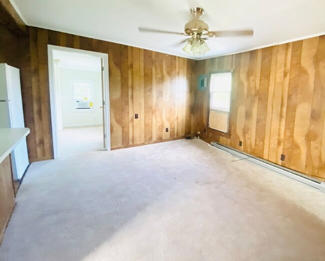 Building Photo - 501 E Broad St