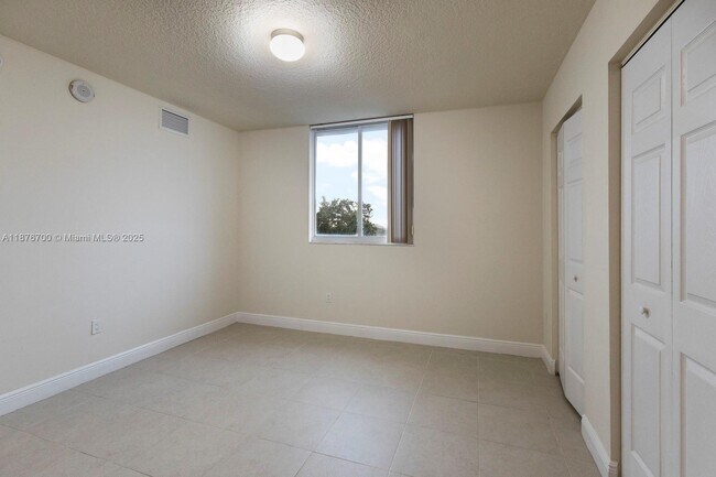 Building Photo - 2350 SW 27th Ave