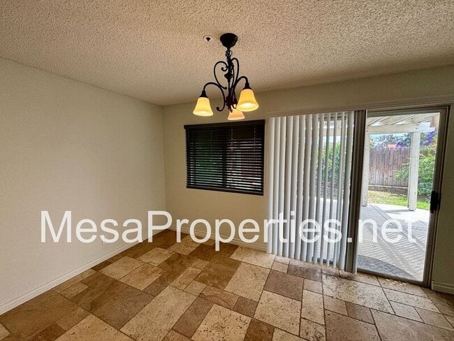 Building Photo - 14925 Dandelion Ct