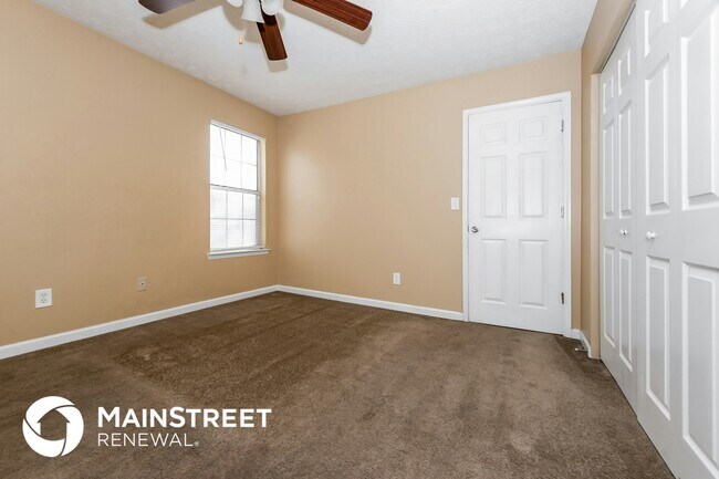 Building Photo - 3154 Chippewa Dr