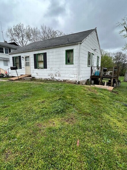 Building Photo - 342 S Dade Ave