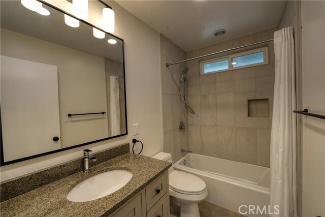 Building Photo - 33 Summerfield