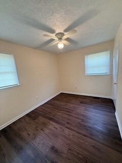 Building Photo - 1122 E Mcintosh Rd