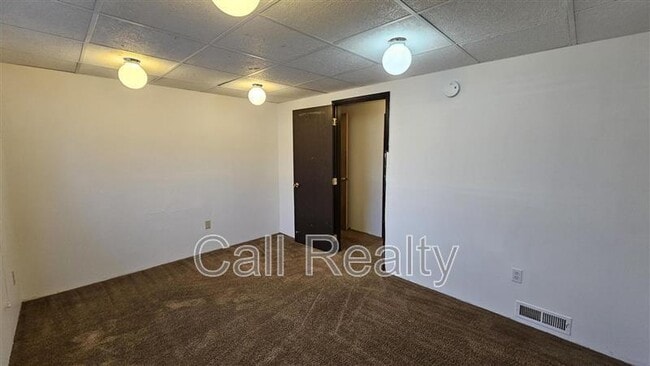 Building Photo - 14110 E Desmet Ave