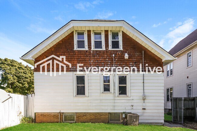 Building Photo - 2523 N 50th St