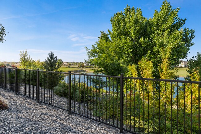 Building Photo - 11343 W Perthshire Ln
