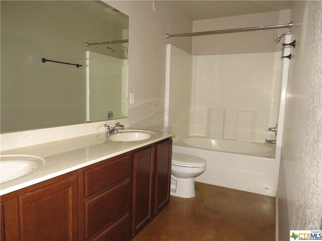 Building Photo - 4409 Brutus Ln
