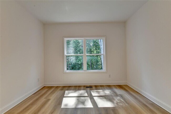 Building Photo - 9135 Fox Trail Ln